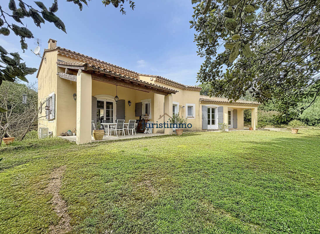 Maison à SUZE-LA-ROUSSE