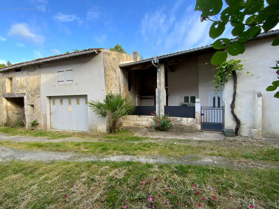 Maison à PLASSAC