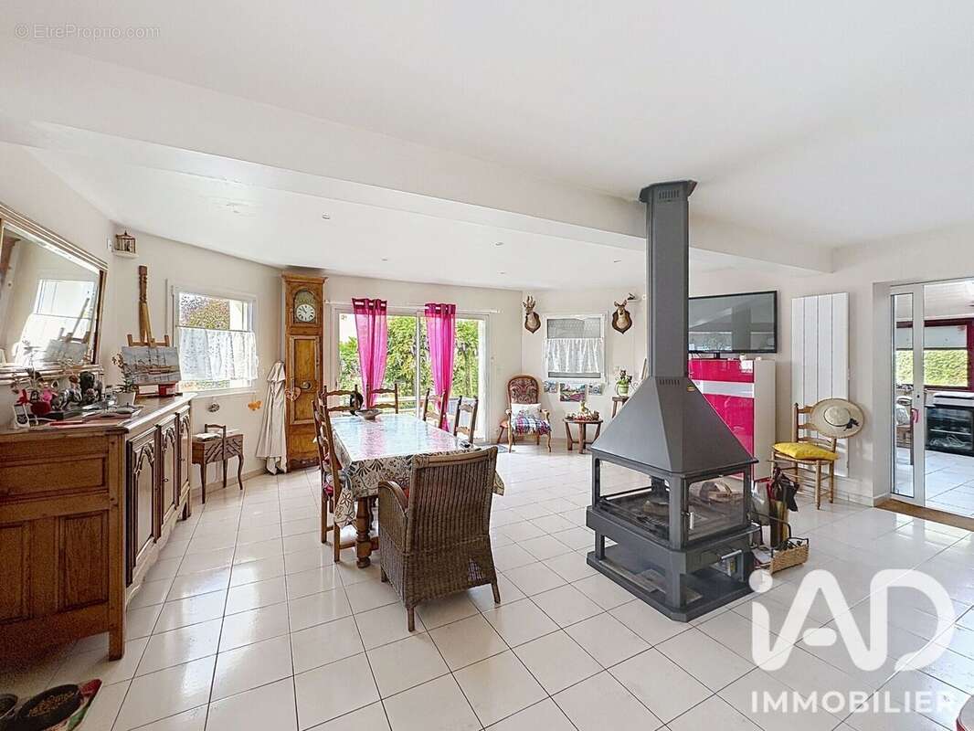 Maison 149 m² à Matignon  - photo 3