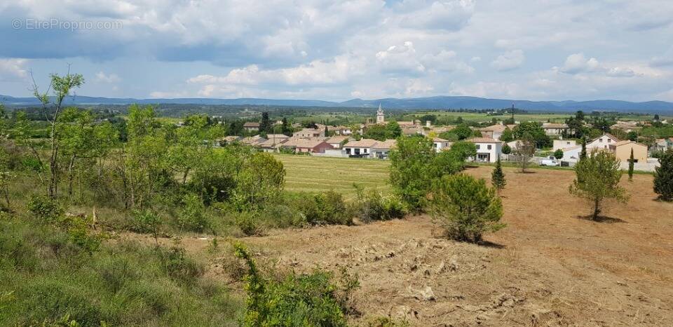 Terrain à VILLEGAILHENC