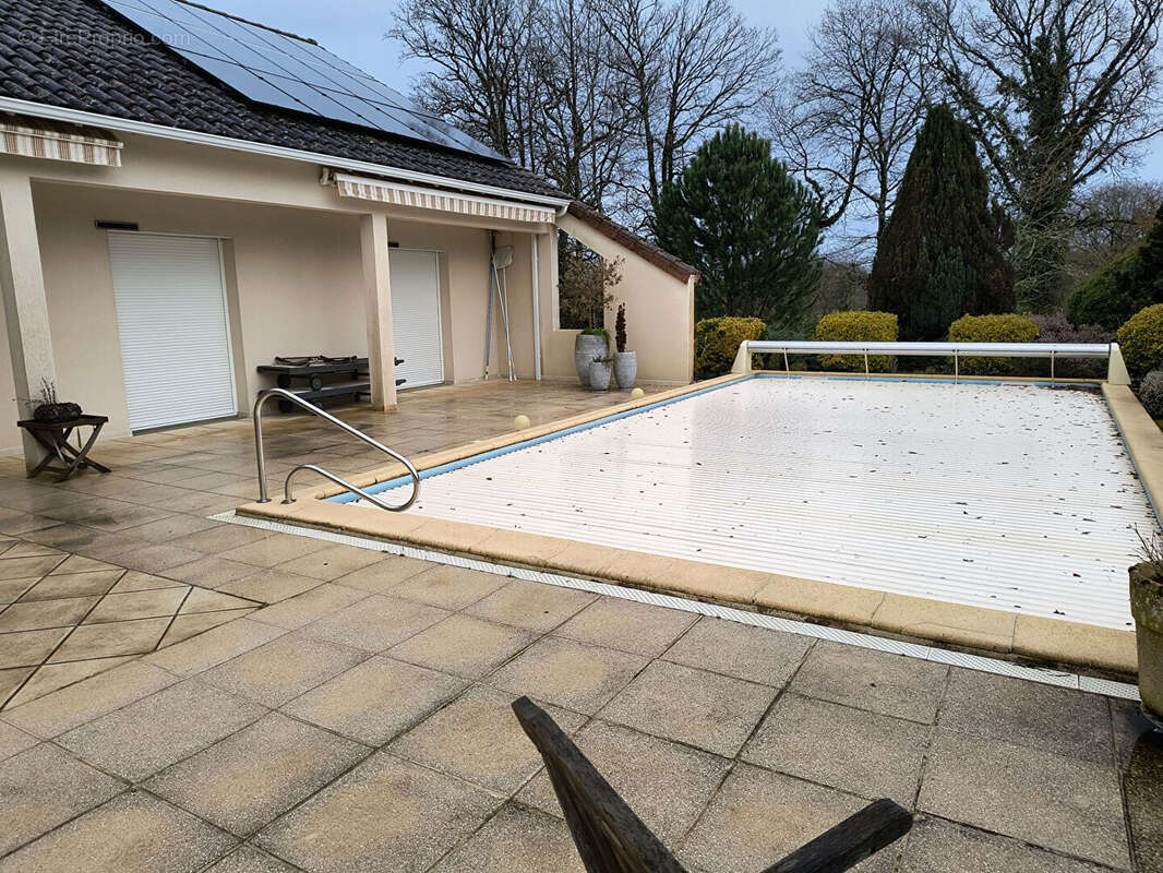 Maison à VERNEUIL-SUR-VIENNE