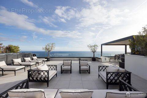 Appartement à ROQUEBRUNE-CAP-MARTIN