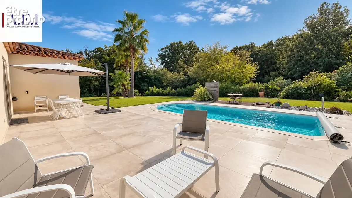 La Seyne sur mer - Fabrégas - Villa de plain-pied avec piscine & garage - photo 3
