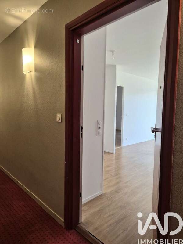 Photo 2 - Appartement à SAINT-PIERRE-DU-PERRAY