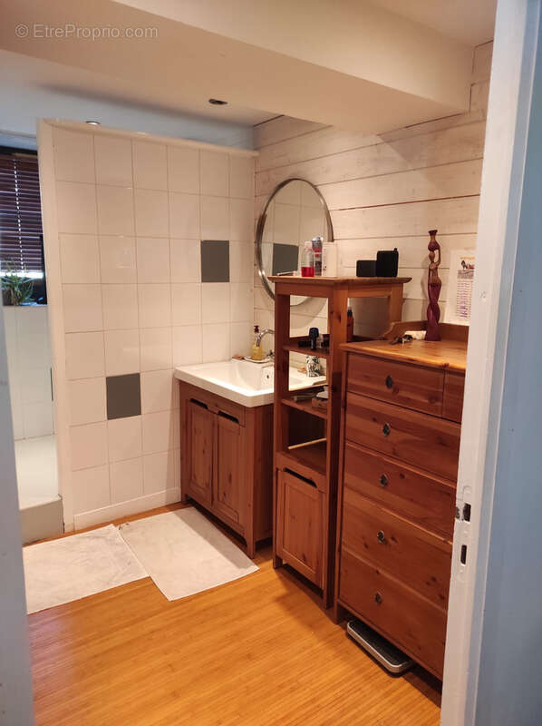 Maison à AMBRIERES-LES-VALLEES