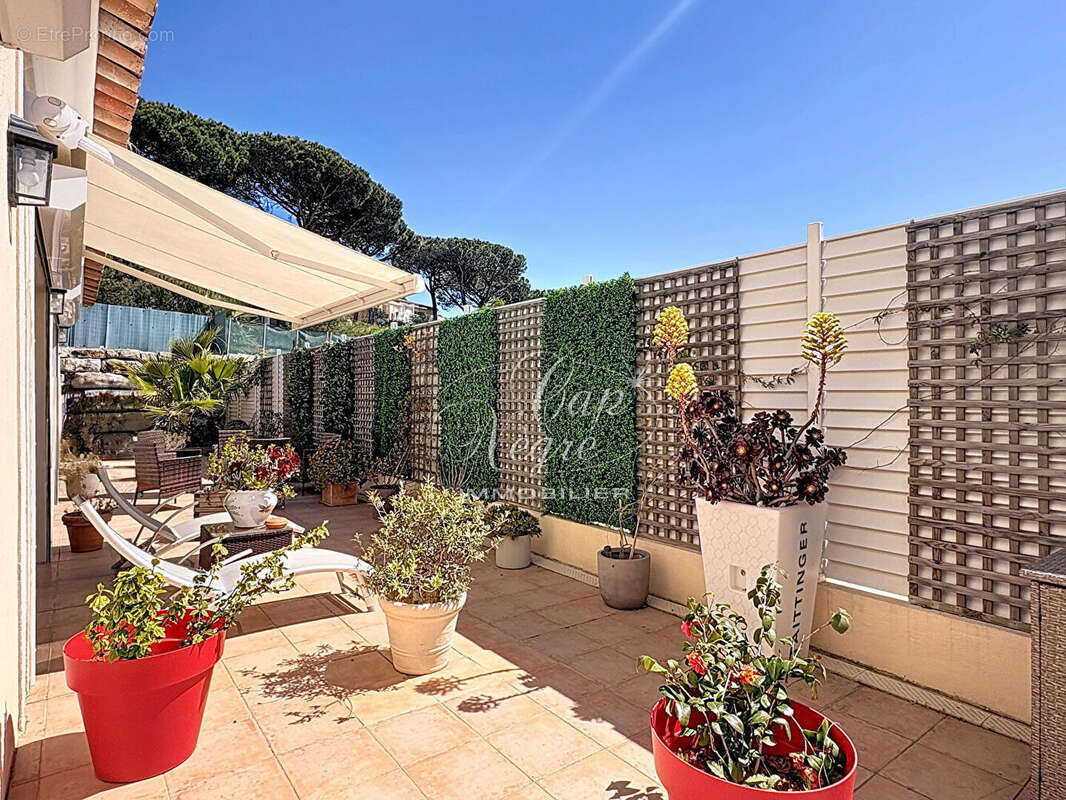 Maison rénovée proche commodités avec jardin et 3 parkings à vendre à sainte maxime - golfe de saint tropez - photo 15