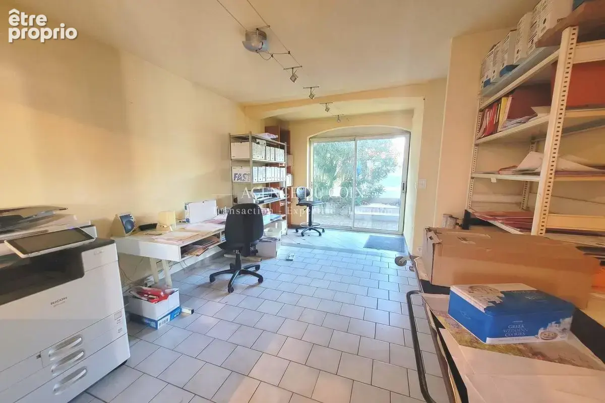 Un emplacement idéal à deux pas du centre-ville de Lorgues D - photo 4