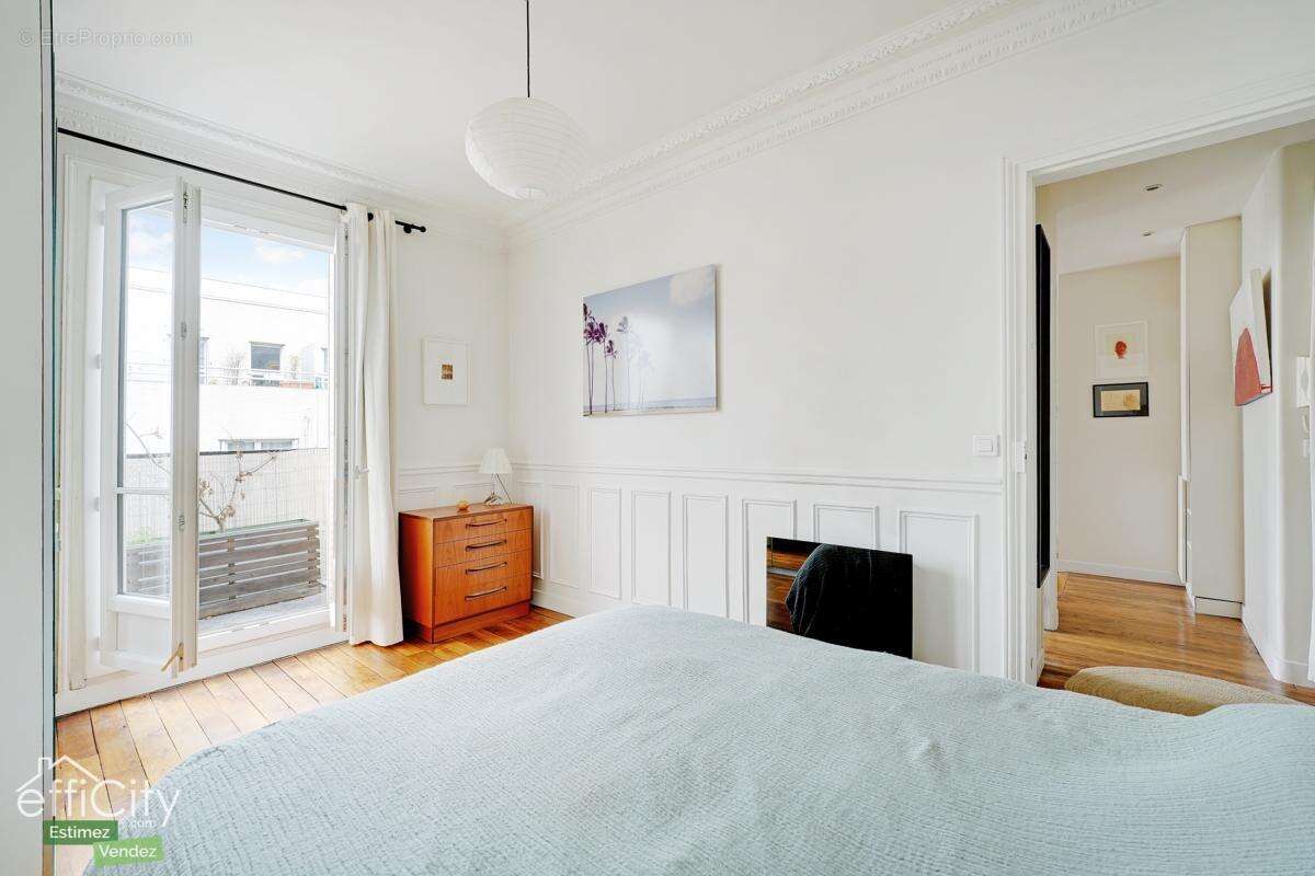 Appartement à PARIS-19E