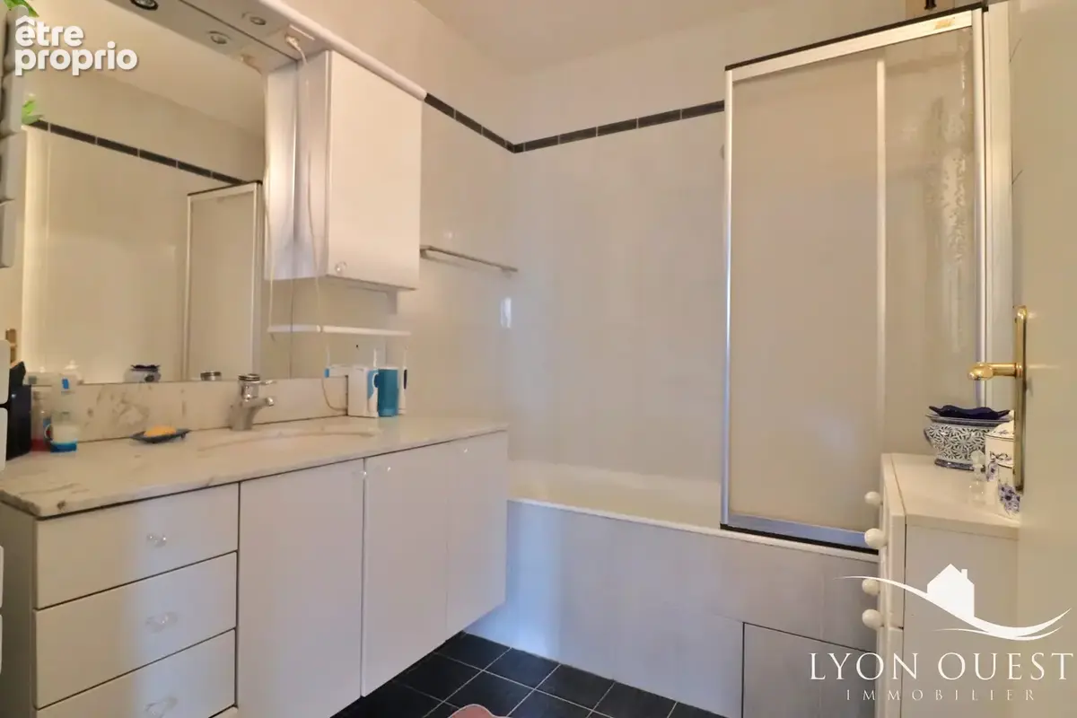 Appartement au centre de Charbonnières-les-Bains - photo 16