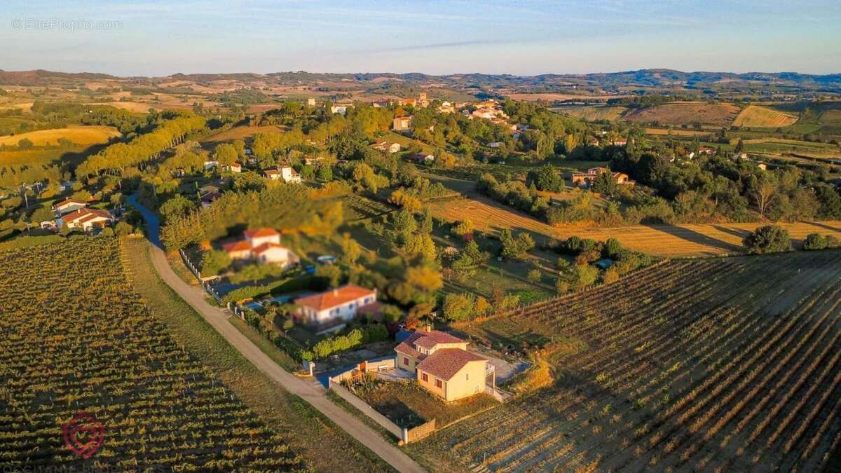 Maison à BELVEZE-DU-RAZES