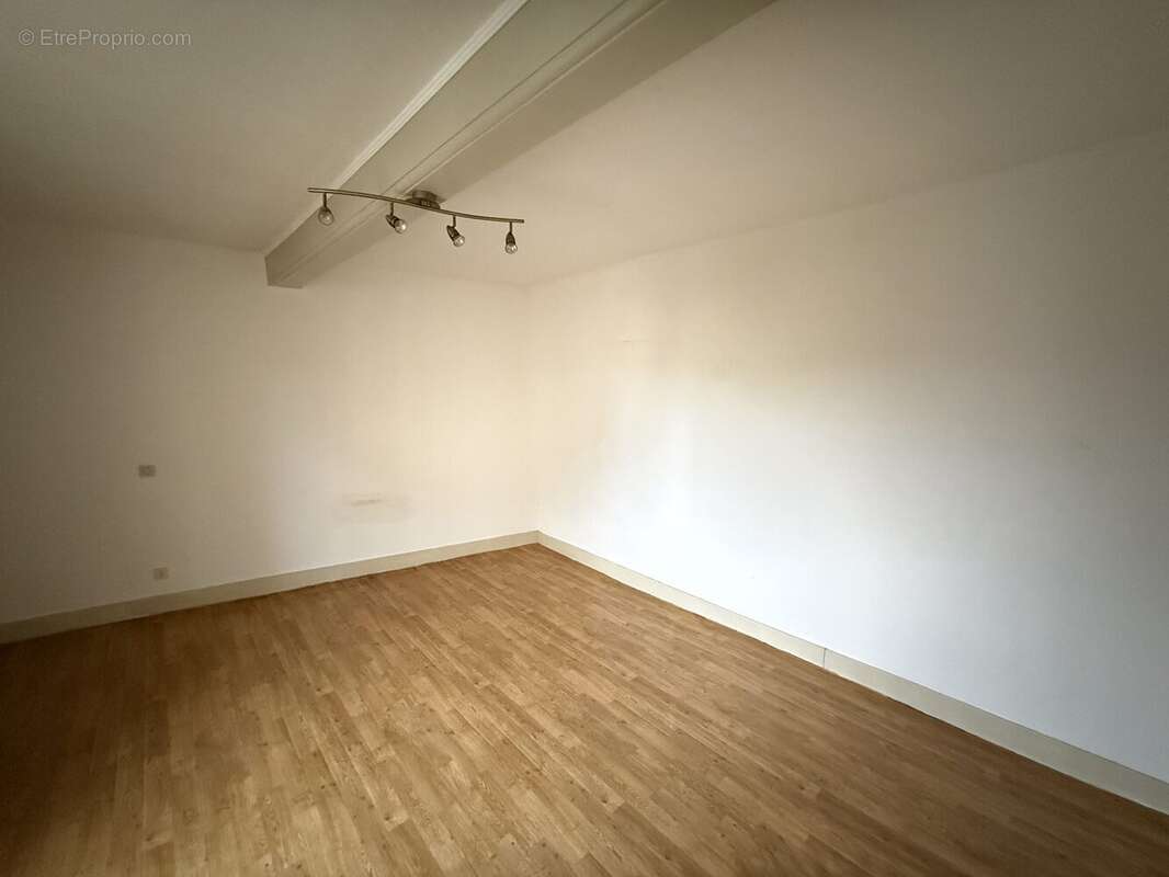 Appartement à ALBIGNY-SUR-SAONE