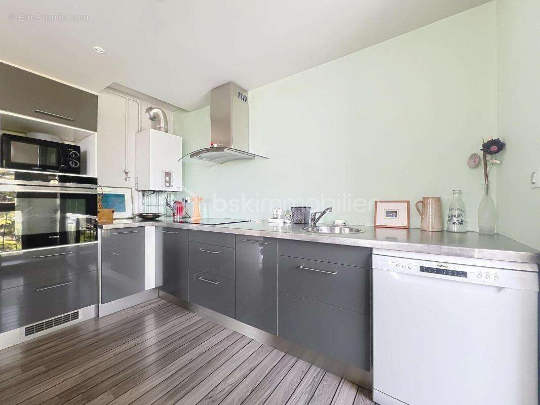 Appartement à SAINT-MARTIN-D'HERES