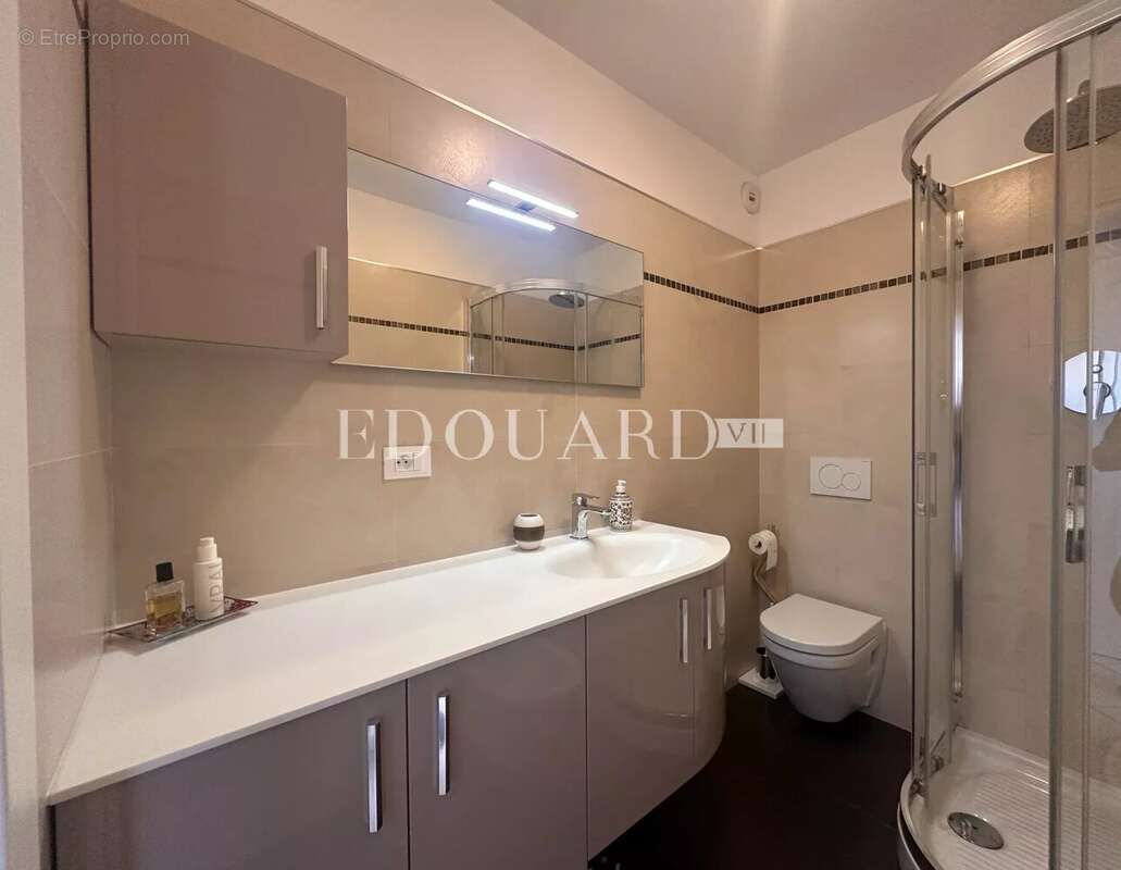 Appartement à ROQUEBRUNE-CAP-MARTIN