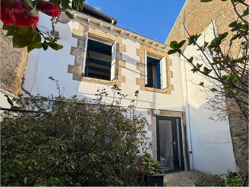 Maison à PORT-LOUIS