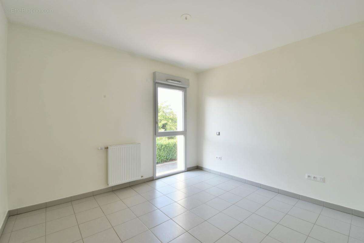 T3 de 63m2 avec deux places de parking a saint alban (31140) - photo 7