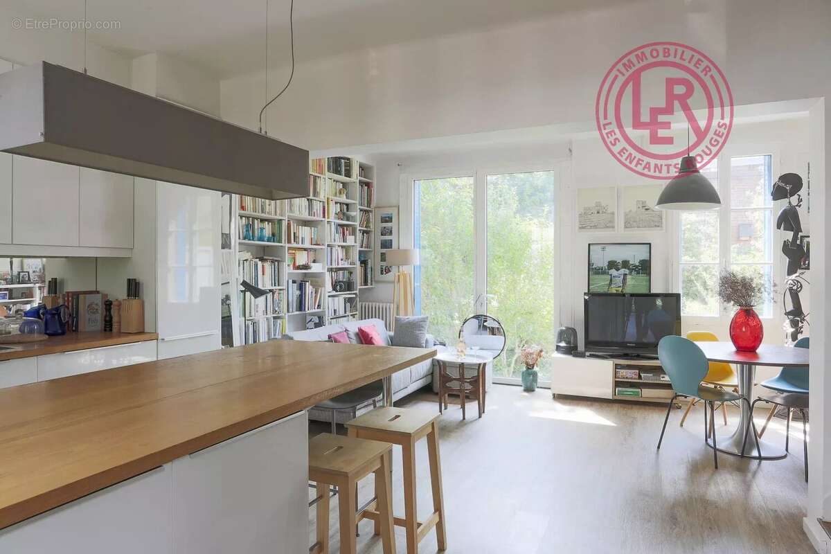 Appartement à IVRY-SUR-SEINE