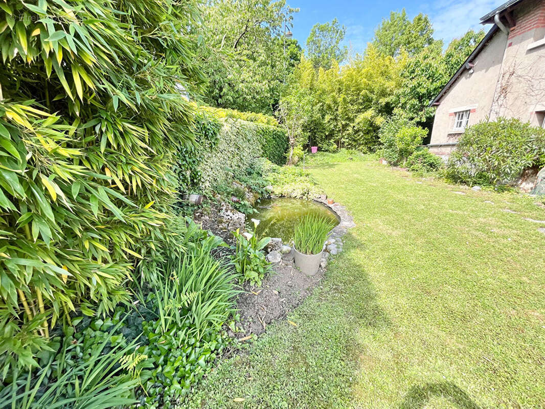 Maison à SAINT-CYR-SUR-LOIRE