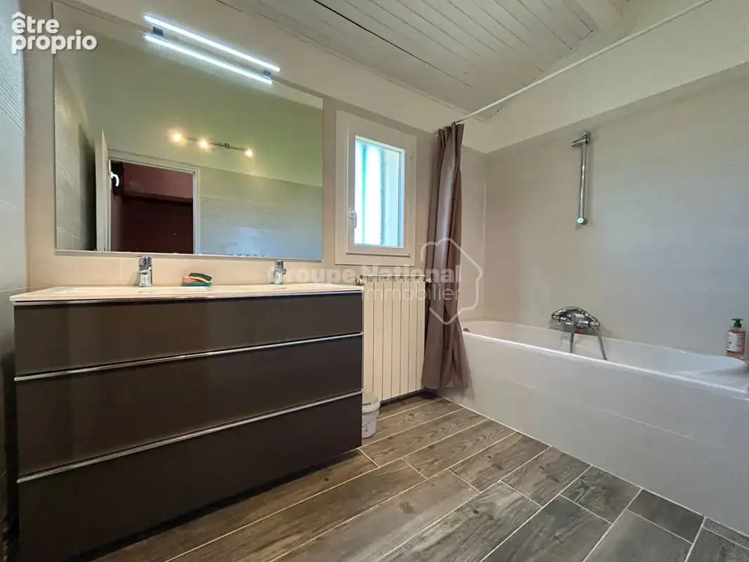 Maison 5 chambres sur parcelle de 1364 m² avec piscine et grand garage - Aubignan - photo 13
