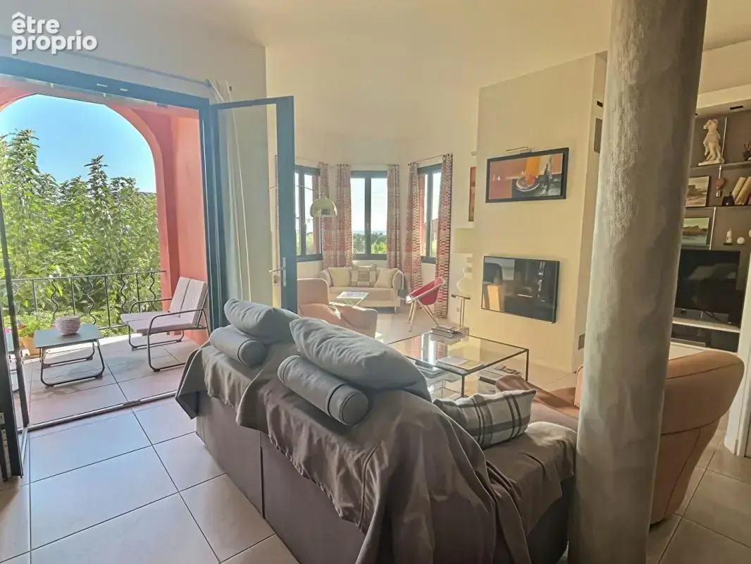 Villa d'architecte 165 m2  prox centre Bandol  1 450 000 - photo 3