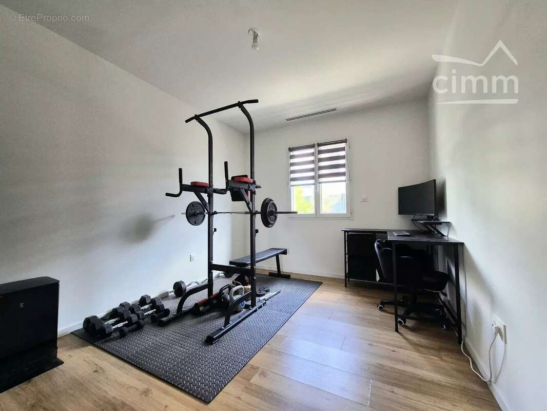 VINEUIL (41350) – Maison contemporaine de 140 m² – 5 chambres – Terrain clos – Domotique – Proche écoles - photo 9