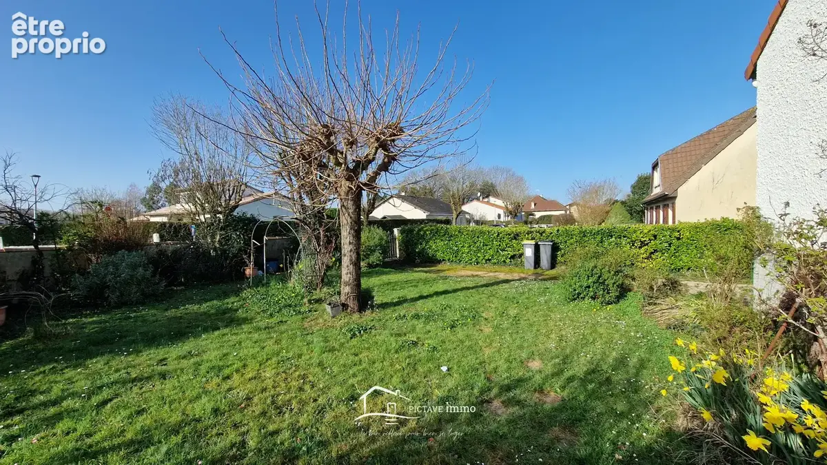 Pavillon sans mitoyenneté avec garage et jardin clos à Coulombiers - photo 11
