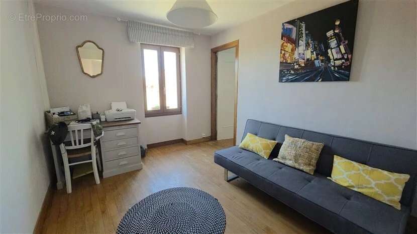 À vendre : maison de campagne de T4, jardins,  granges à Droux (87) - photo 11