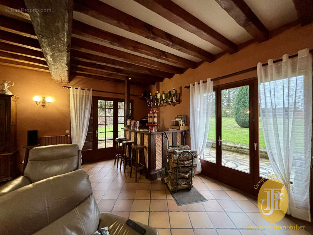 Maison à SAINT-PIERRE-DE-BAILLEUL