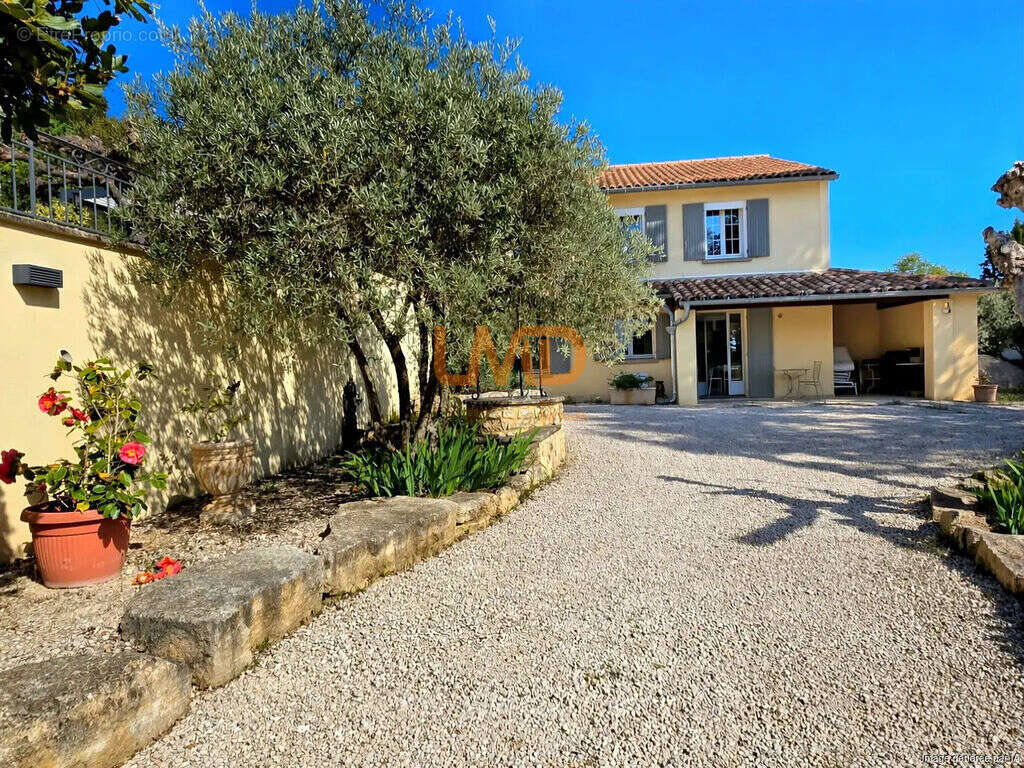 Maison à SARRIANS