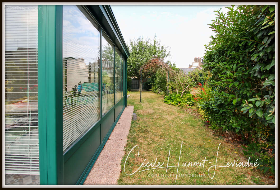 DINARD - Secteur Sud proche Centre équestre - Pavillon 1999 - 97,7 m2 + véranda 12m2 + grenier 15 m2 - terrain - photo 16