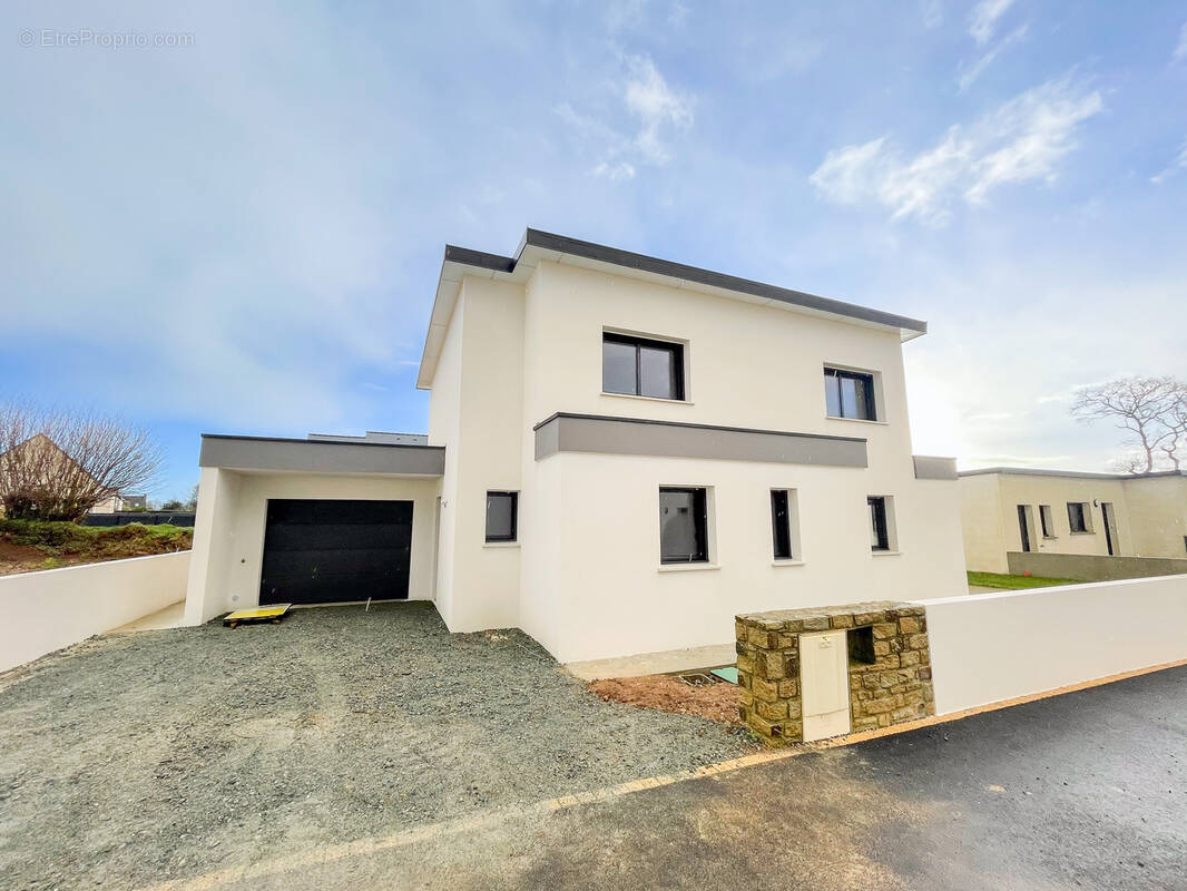 Maison à SAINT-DIVY