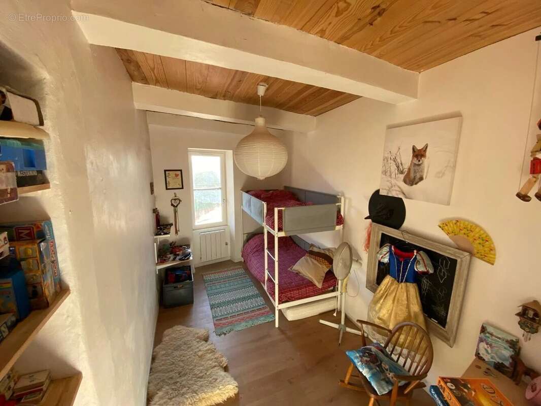 Maison à SAINT-PAUL-LES-FONTS