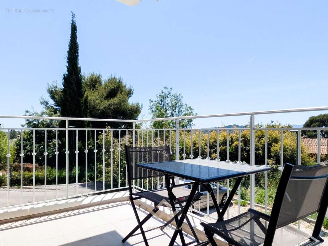 Balcon - Studio - La Garde 83130 - Appartement à LA GARDE