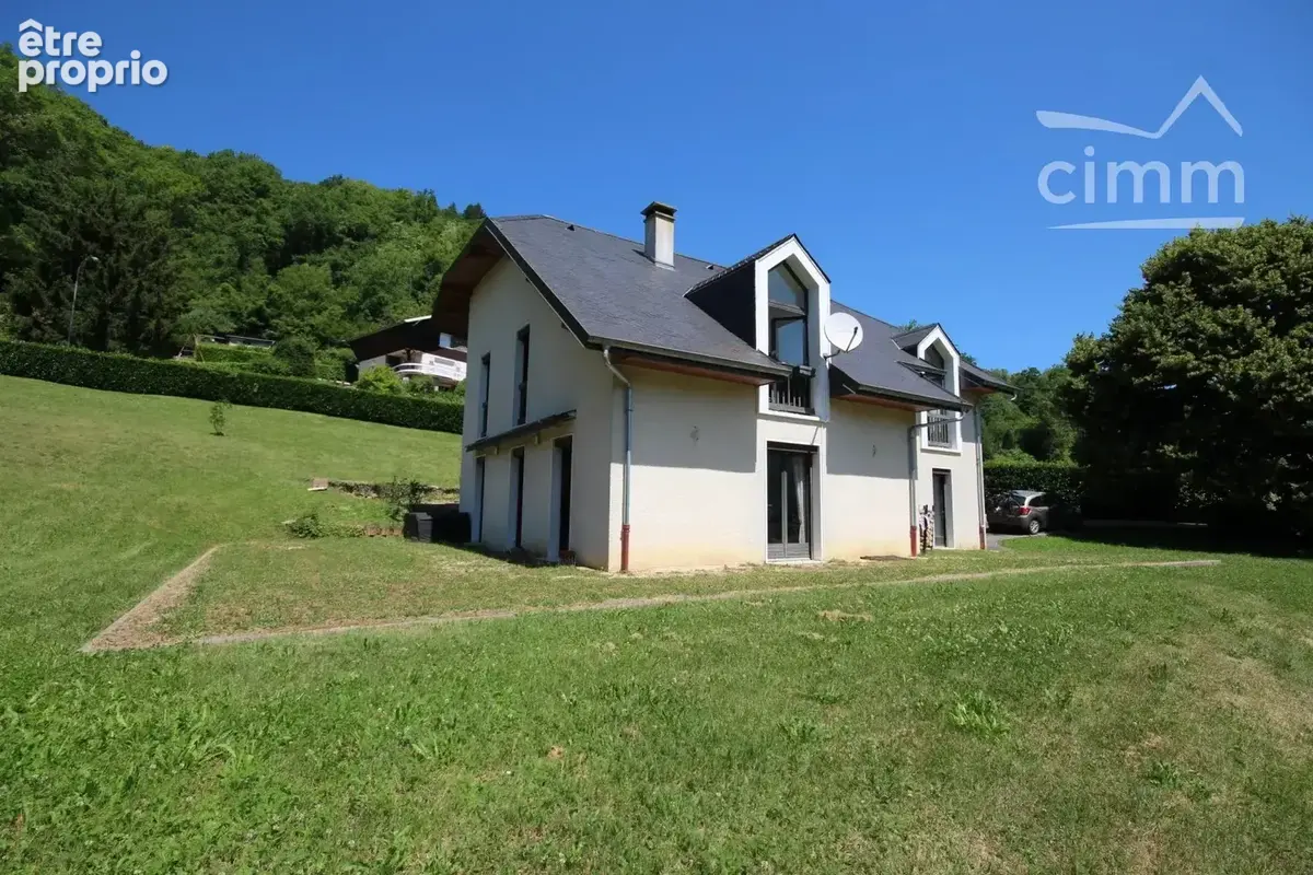 Maison à LA ROCHETTE