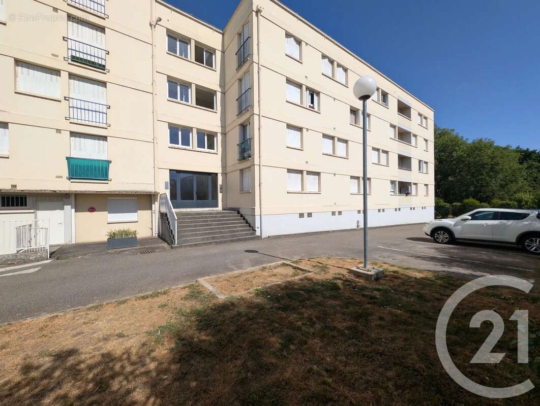 Appartement 76 m² à Limoges  - photo 8
