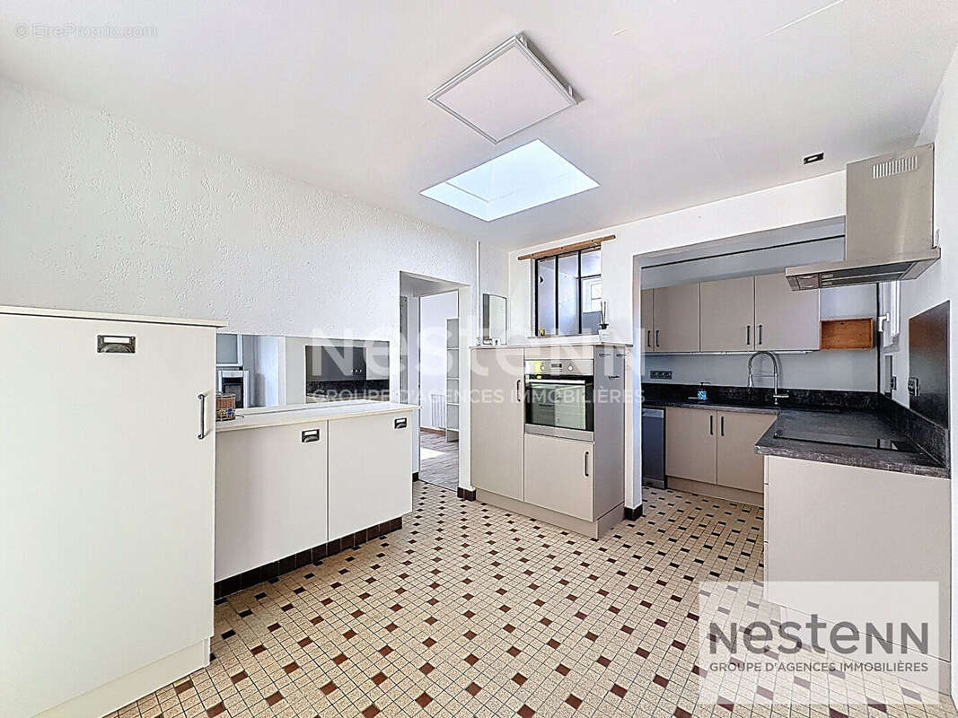 Maison rénovée - quartier prisé de Challans - photo 6