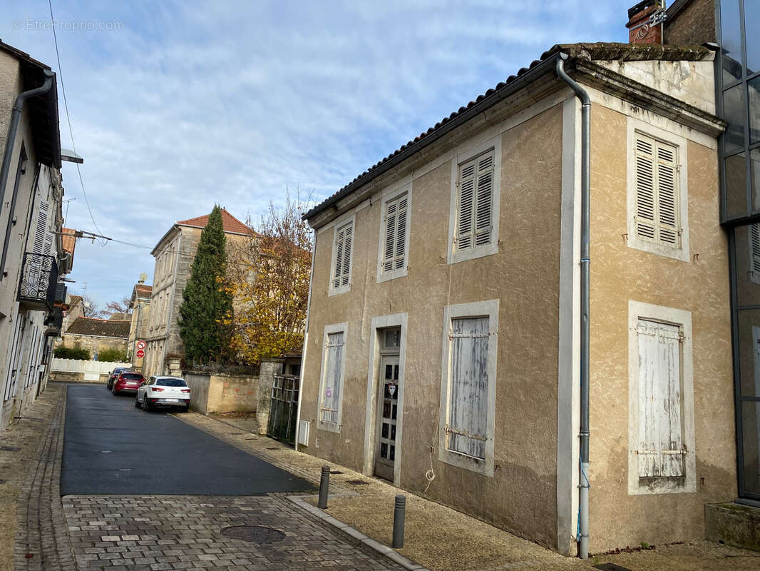 Maison à RIBERAC