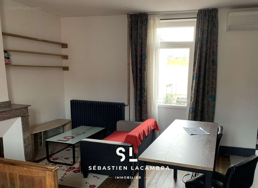 Appartement à SAINT-JUERY