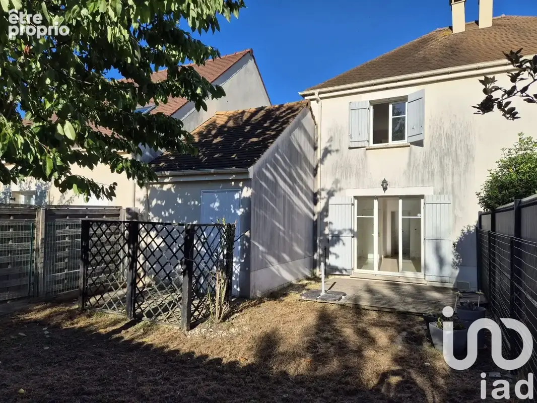Photo 1 - Maison à SAINT-PIERRE-DU-PERRAY