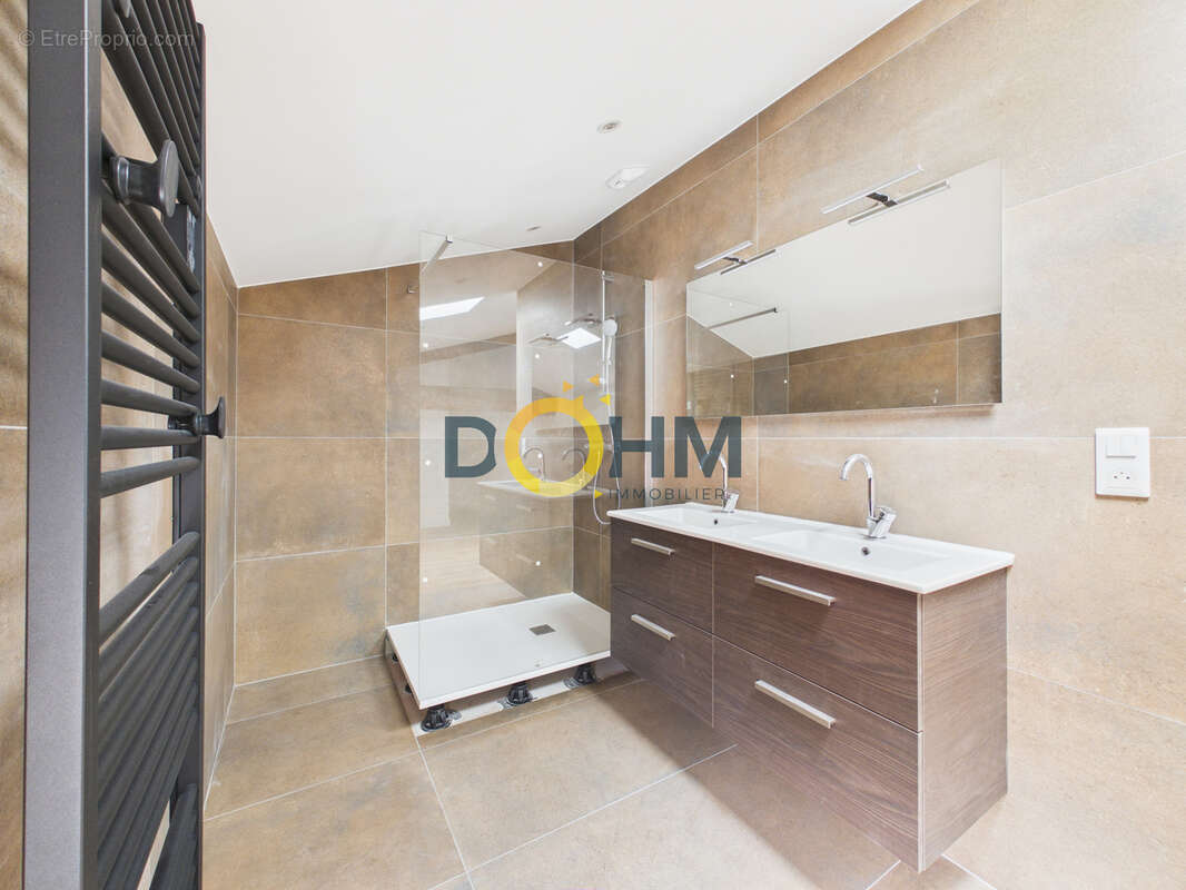 Appartement à BRIVES-CHARENSAC