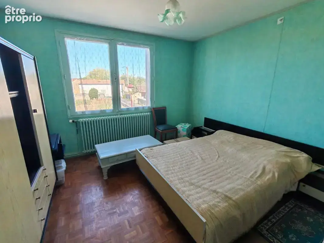 Maison de 185 m2  à Bignoux , 5 chambres , jardin, cour, grange - photo 7