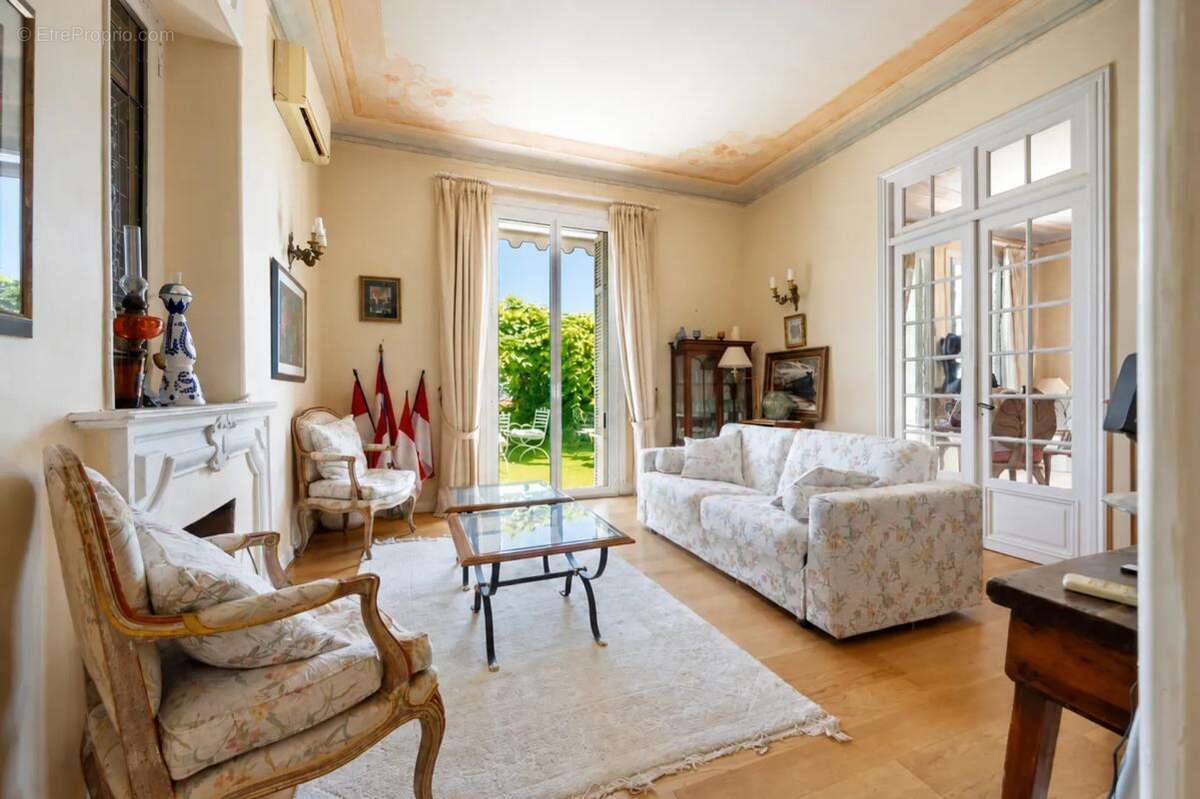 Maison de 7 pièces de 170 m² à Roquebrune-Cap-Martin - photo 7