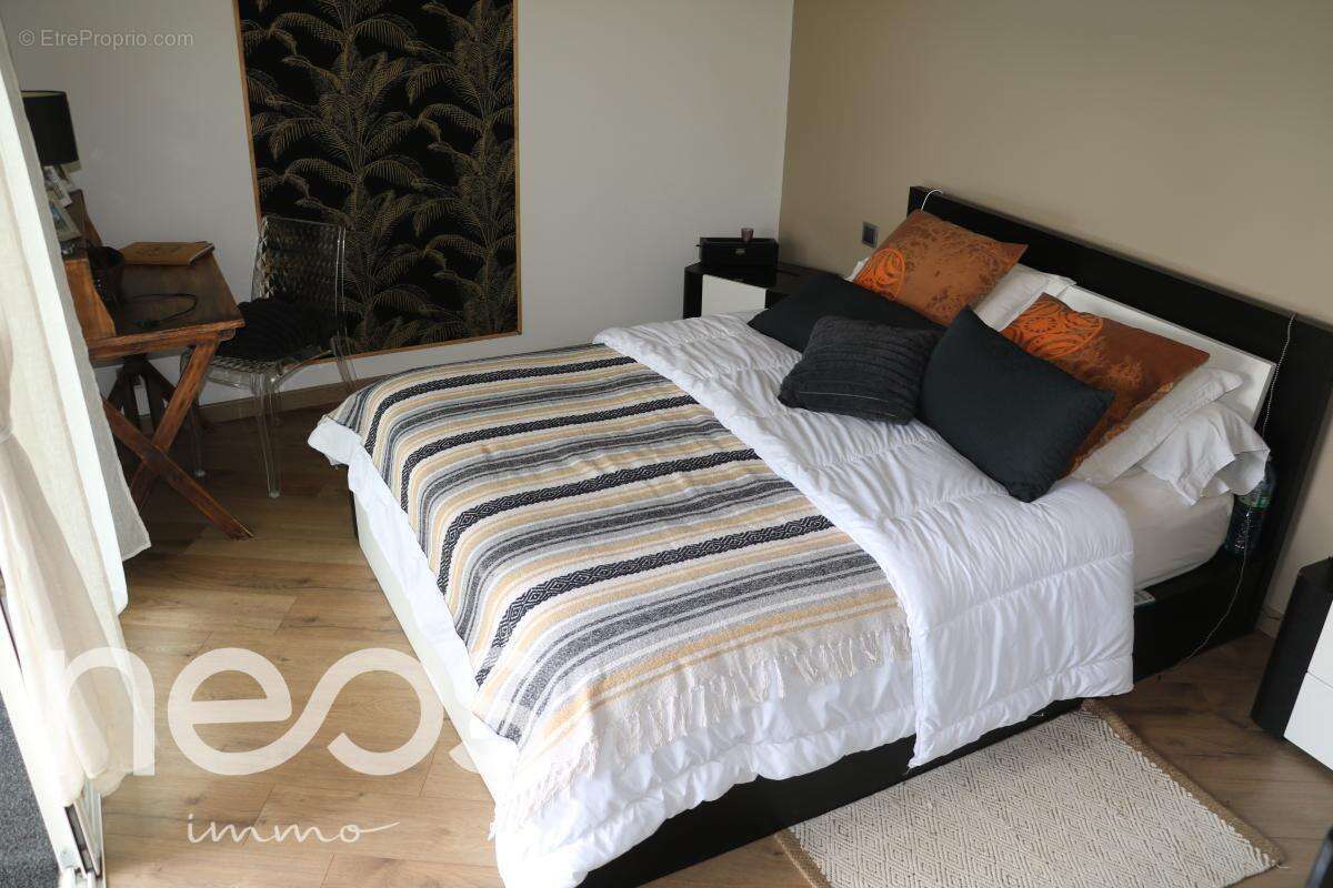 Maison 137 m² à Genissac  - photo 56