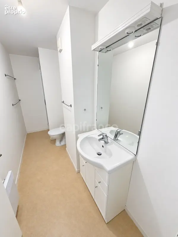 Appartement à vendre 2 pièces CARHAIX PLOUGUER (29) - photo 3