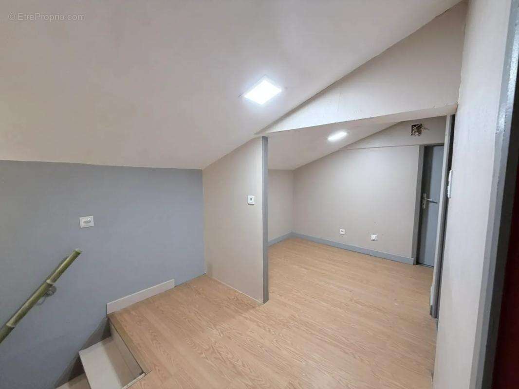 Maison troglodyte 7 pièces avec vaste terrain - photo 12