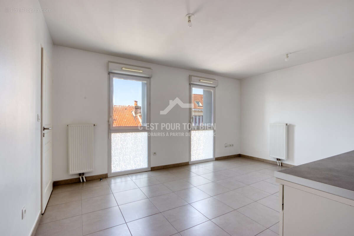 Appartement à LEZENNES