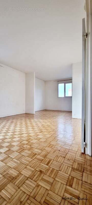 Opportunité à Neuilly sur Marne Appartement 5 pièces 83 m2 - photo 7