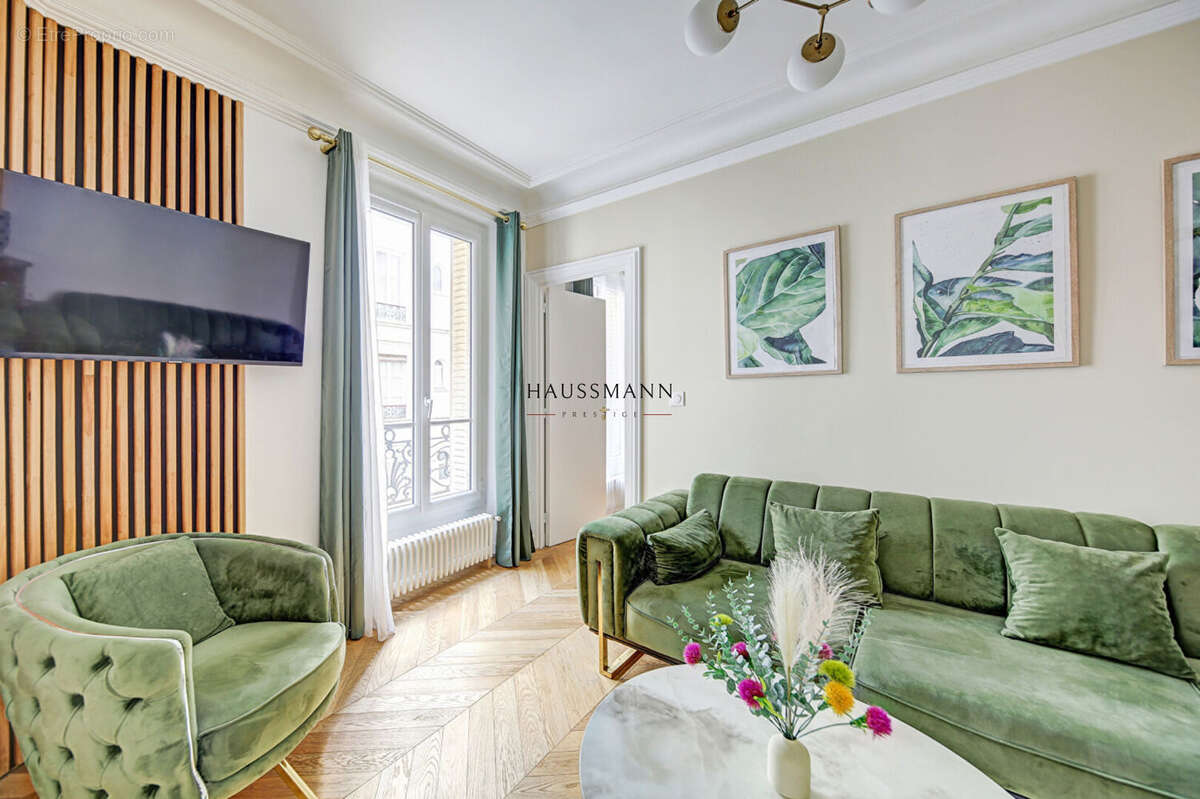 Appartement à PARIS-17E