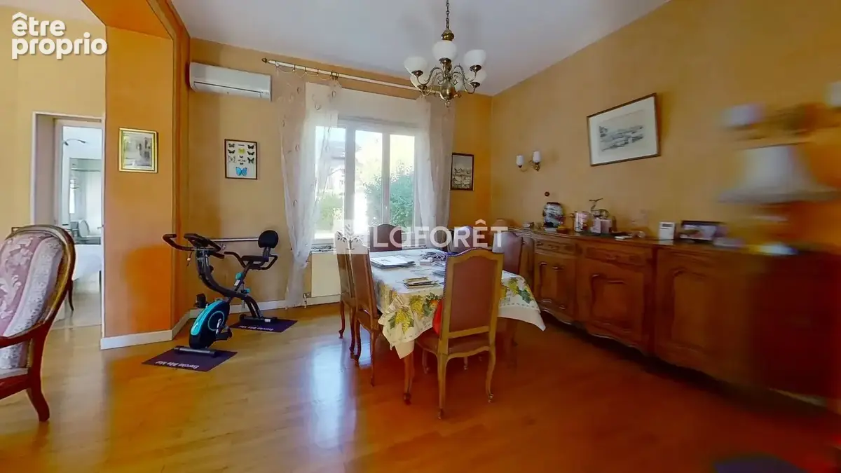 Montchat - Maison T4 - jardin - 118 m² - Garage double - photo 11