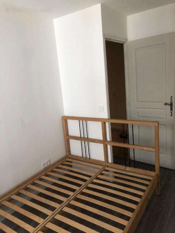 Appartement à COTIGNAC