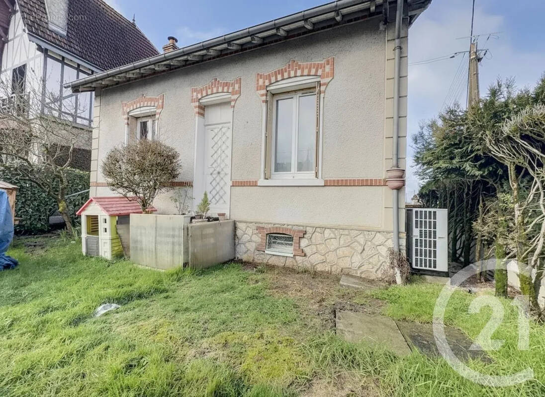 Maison à LA FERTE-SAINT-AUBIN